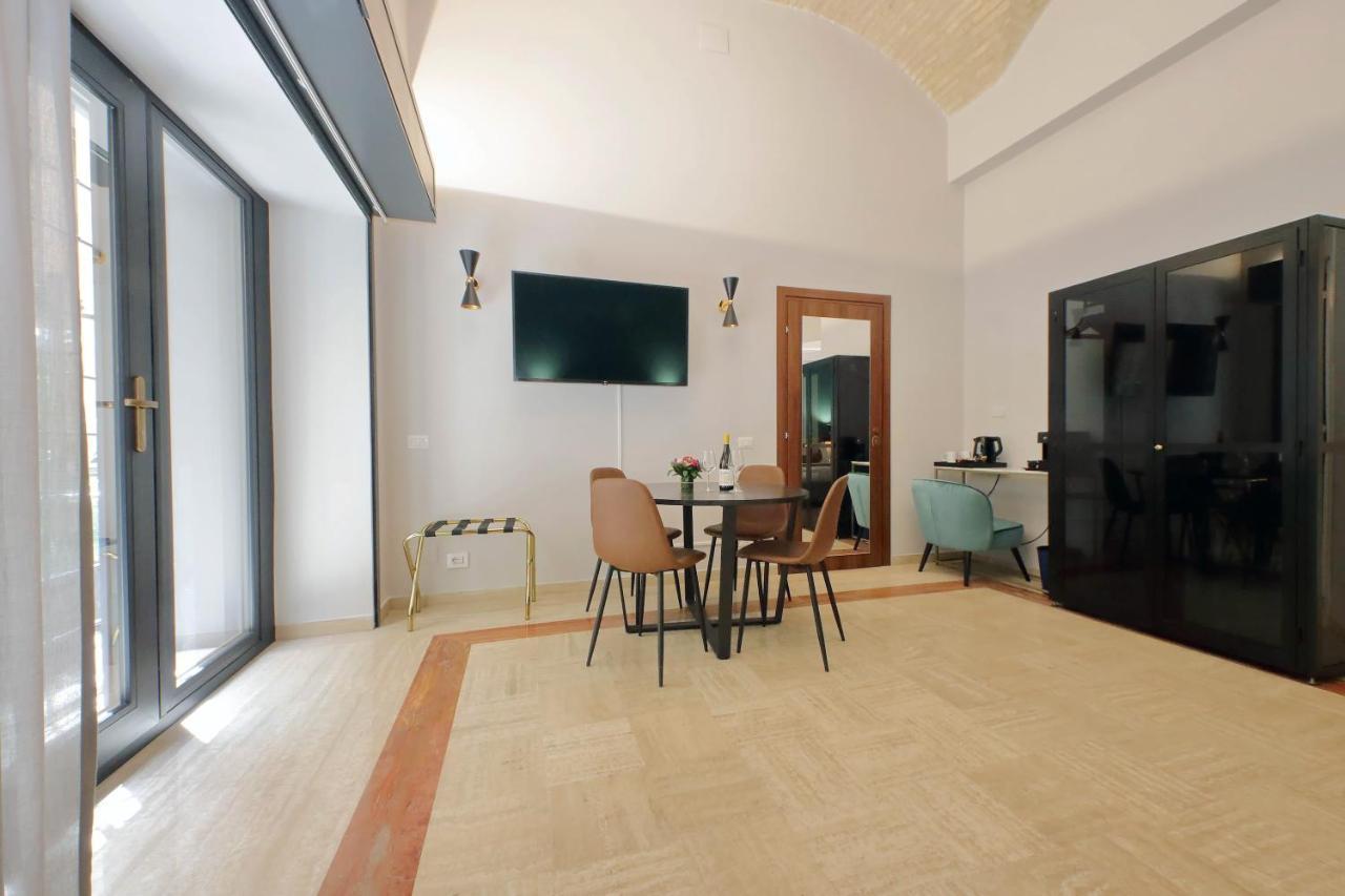 Charming Suites Navona Roma Ngoại thất bức ảnh